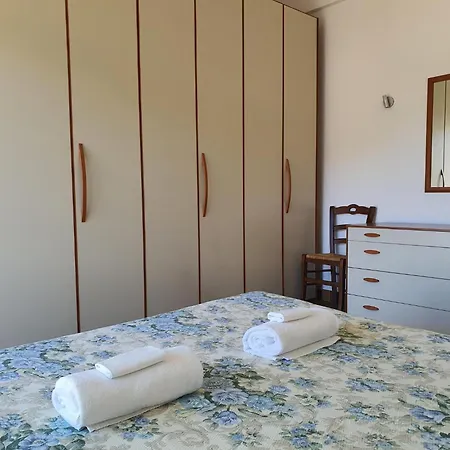 Elisa House Apartman