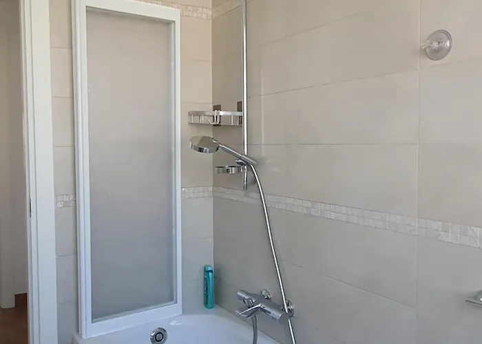 Elisa House Apartman *